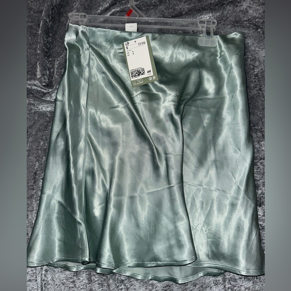 Satin H&M skirt
